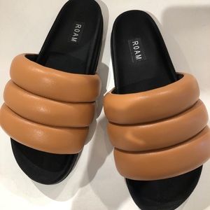 Roam Super Puff Slides, Cognac